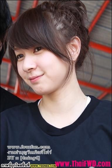 ดาราไม่แต่งหน้าใสๆ :)