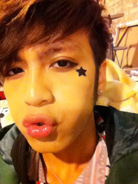 หนุ่มเอเชีย
