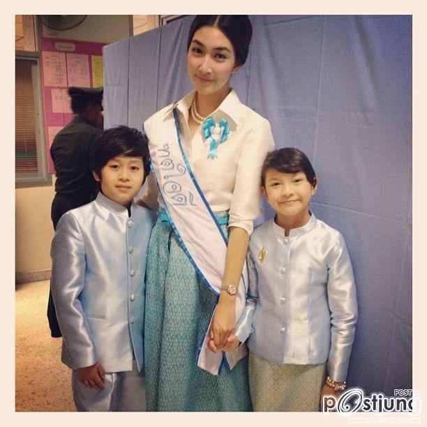 แพนเค้ก เขมนิจ @ งานทอฟ้า ผ้าไทย และ งาน"อาคารเฉลิมพระเกียรติ 80 พรรษา มหาราชินี .............