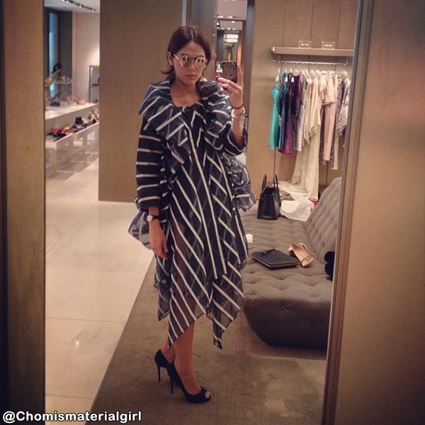 ชมพู่ อารยา ใน >>ChomIsMaterialGirl [2]<<