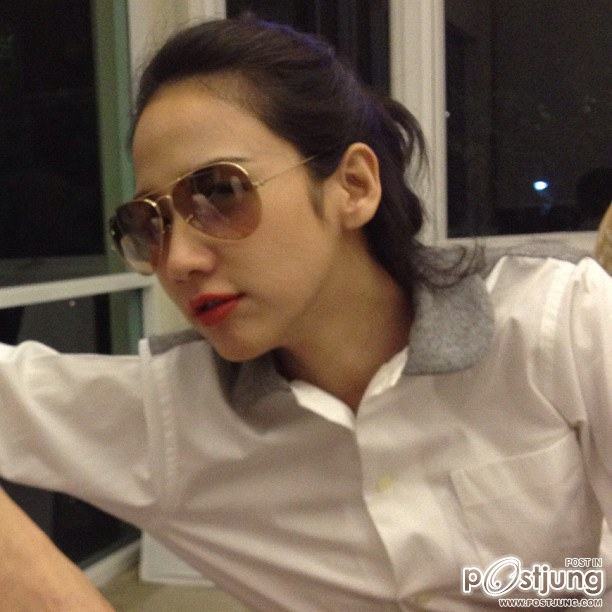 อั้ม พัชราภา สวย เท่ห์ [@aum_patchrapa On Instagram 01/07/2555]