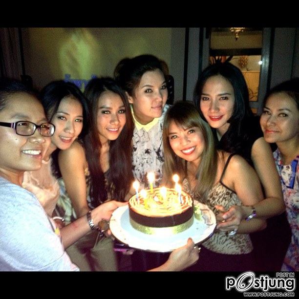 อั้ม พัชราภา สวย เท่ห์ [@aum_patchrapa On Instagram 01/07/2555]