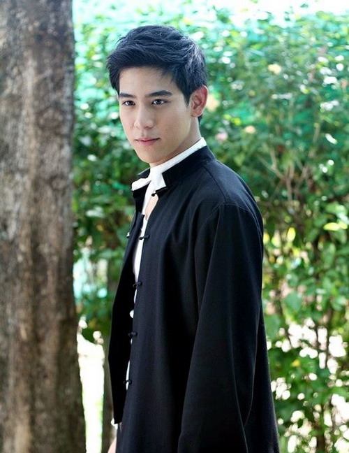 มองมุมไหนก็หล่อ