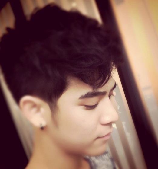 มองมุมไหนก็หล่อ