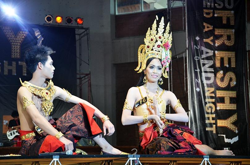 MSU FRESHY DAY AND FRESHY NIGHT 2012กิจกรรมลอดซุ้มประเพณี กิจกรรมประกวดดาวเดือนมหาวิทยาลัยมหาสารคาม