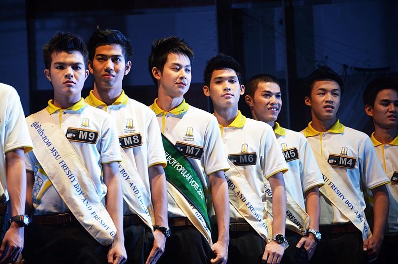MSU FRESHY DAY AND FRESHY NIGHT 2012กิจกรรมลอดซุ้มประเพณี กิจกรรมประกวดดาวเดือนมหาวิทยาลัยมหาสารคาม