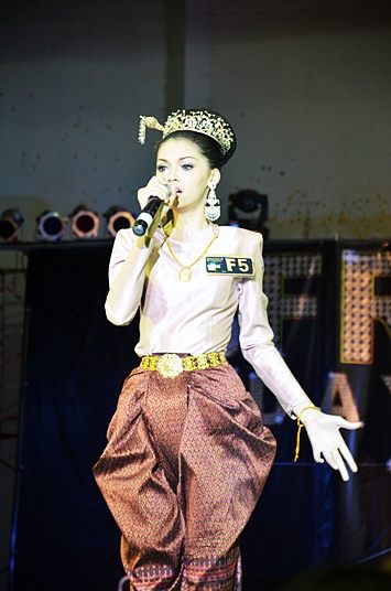 MSU FRESHY DAY AND FRESHY NIGHT 2012กิจกรรมลอดซุ้มประเพณี กิจกรรมประกวดดาวเดือนมหาวิทยาลัยมหาสารคาม