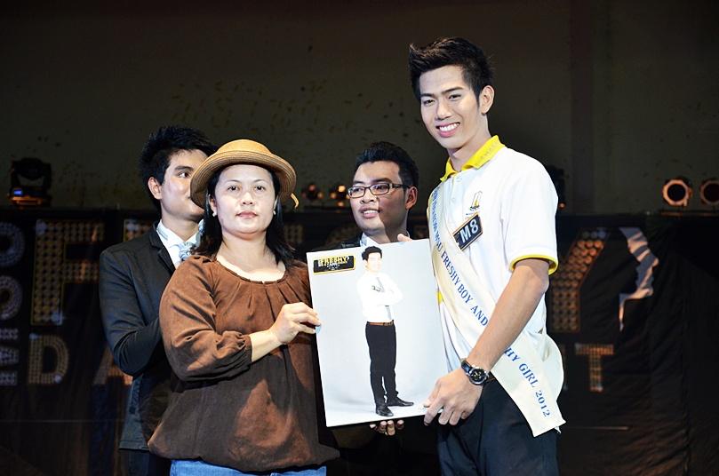 MSU FRESHY DAY AND FRESHY NIGHT 2012กิจกรรมลอดซุ้มประเพณี กิจกรรมประกวดดาวเดือนมหาวิทยาลัยมหาสารคาม