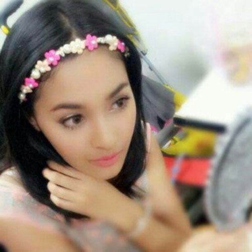 แฟชั่น แอคเซสเซอรี่ประดับผมดารา เริ่ดได้อีก...