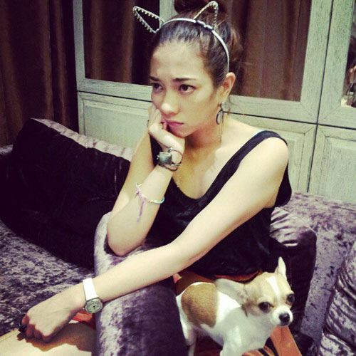 แฟชั่น แอคเซสเซอรี่ประดับผมดารา เริ่ดได้อีก...