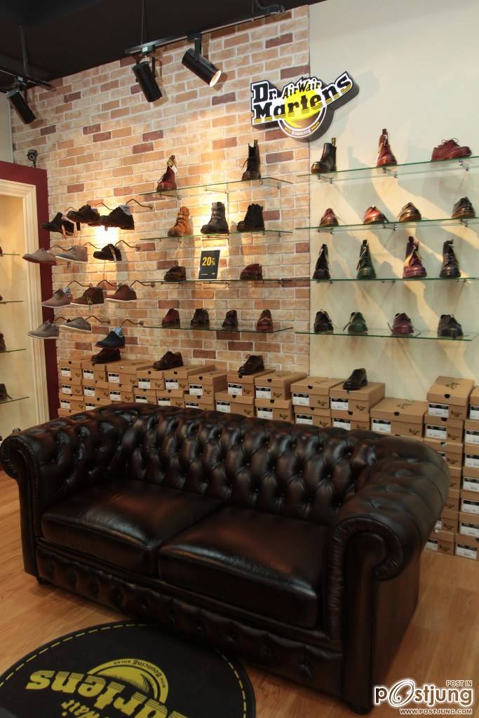 Dr.Martens Stand Alone Shop @Mega Bangna