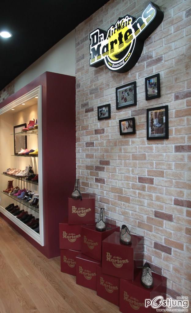 Dr.Martens Stand Alone Shop @Mega Bangna