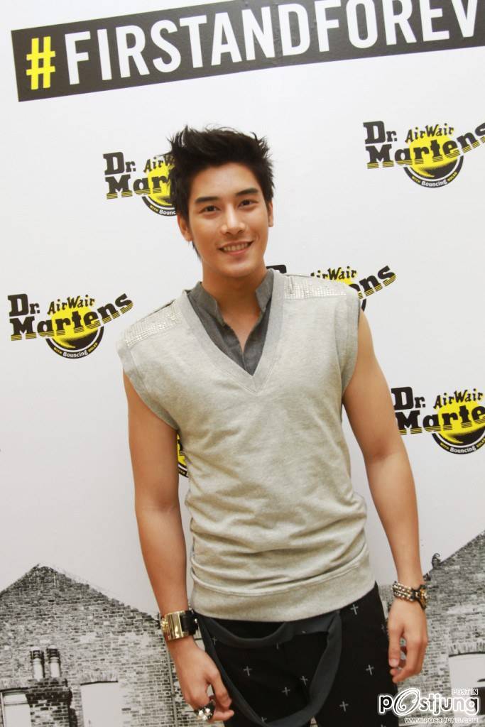 เคน ภูภูมิ ร่วมงานเปิด Dr.Martens Stand alone Shop แห่งแรกในเมืองไทย