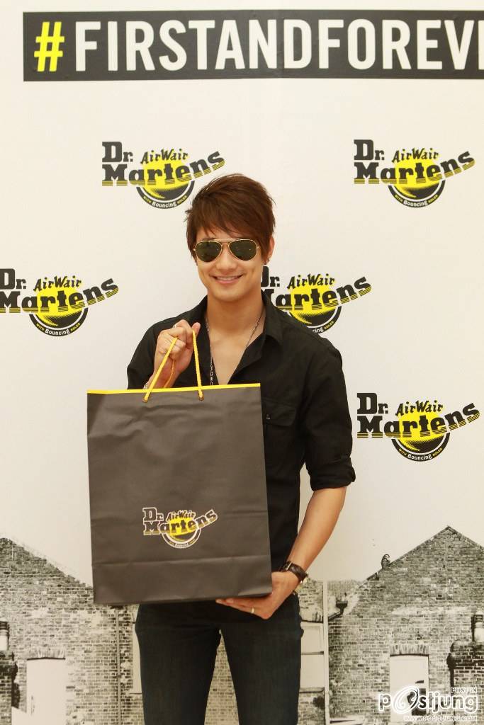 เคน ภูภูมิ ร่วมงานเปิด Dr.Martens Stand alone Shop แห่งแรกในเมืองไทย