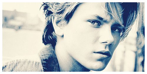 คนรัก River Phoenix