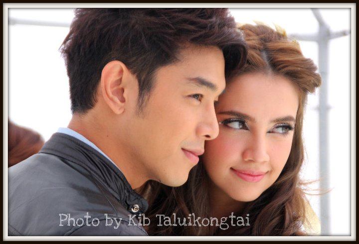 มณีแดนสรวง