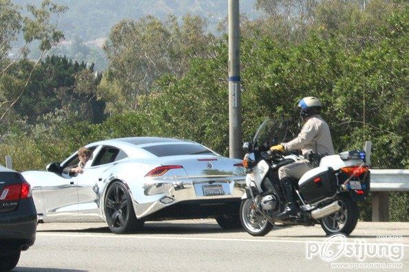 1Justin Bieber Is Having A Bad Day 2 Justin Bieber Shoots a Music Video