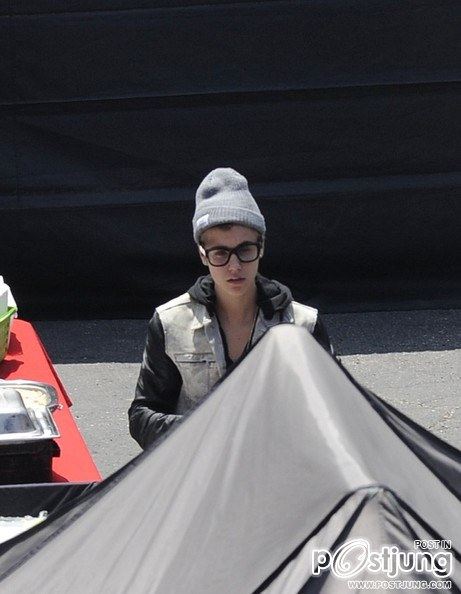 1Justin Bieber Is Having A Bad Day 2 Justin Bieber Shoots a Music Video
