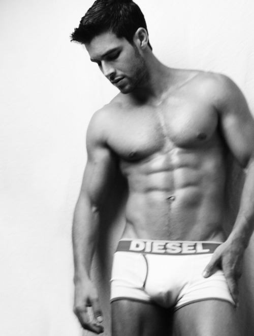 คนรัก คนใส่DIESEL