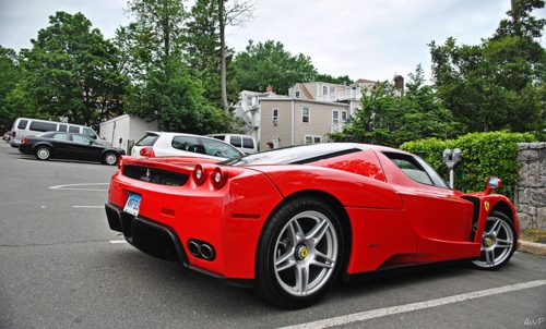 คนรัก รถFerrari