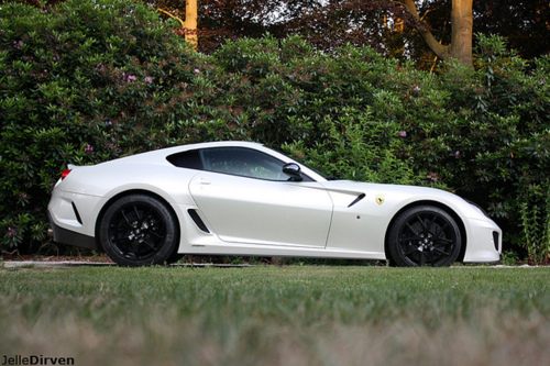 คนรัก รถFerrari