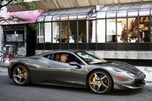 คนรัก รถFerrari