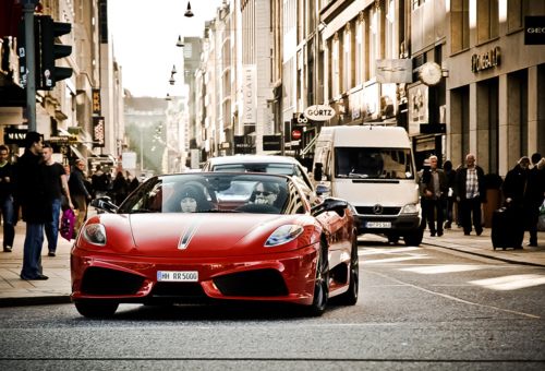 คนรัก รถFerrari