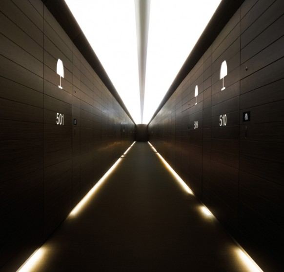 คนรัก โรงแรม Armani Hotel Dubai