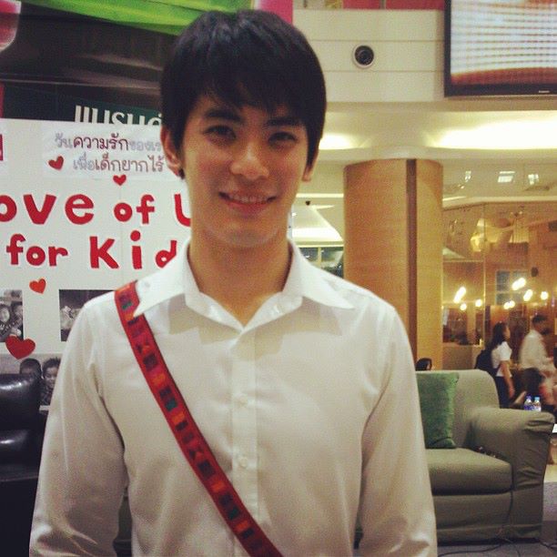 สน หล่อหน้าหวานๆ