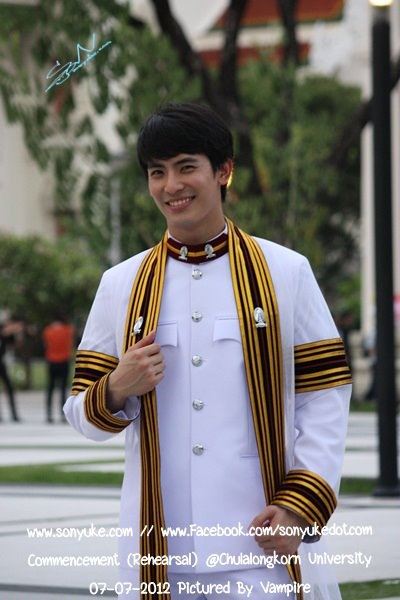 สน หล่อหน้าหวานๆ