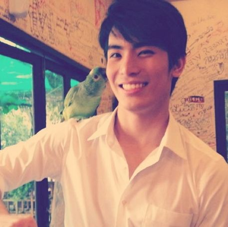 สน หล่อหน้าหวานๆ