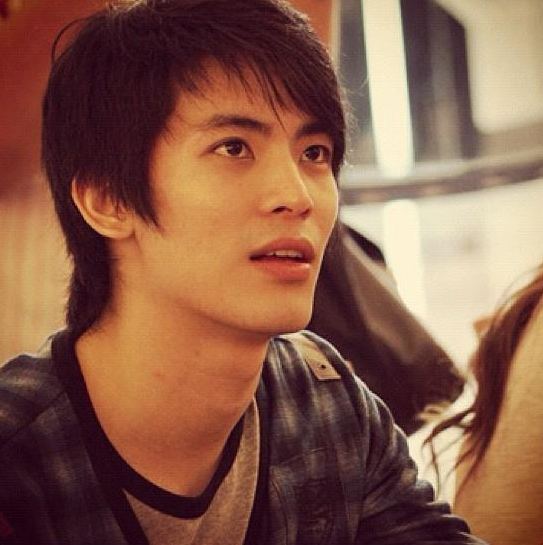 สน หล่อหน้าหวานๆ