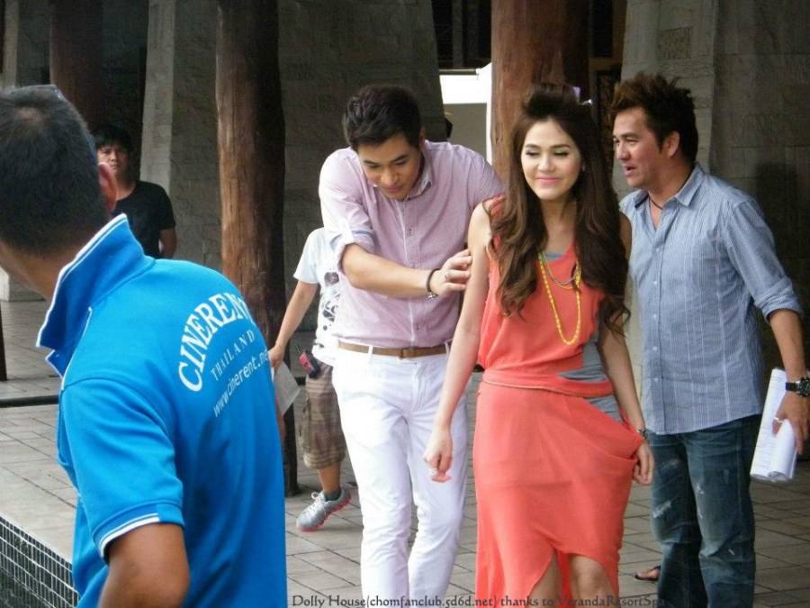 ชมพู่ อารยา ในกองละครคุณสามี(กำมะลอ)ที่รัก