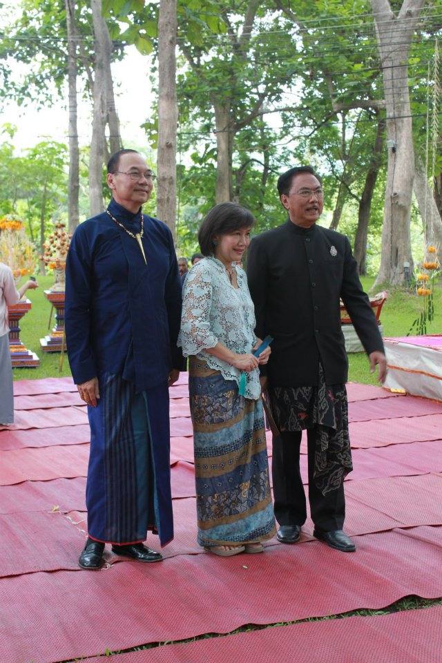 พิธีไหว้ครูวิจิตรศิลป์ มช. 2555