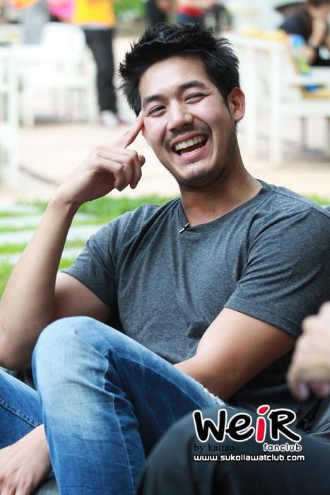เวียร์ ศุกลวัฒน์ พระเอกที่มาแรงที่สุดตอนนี้