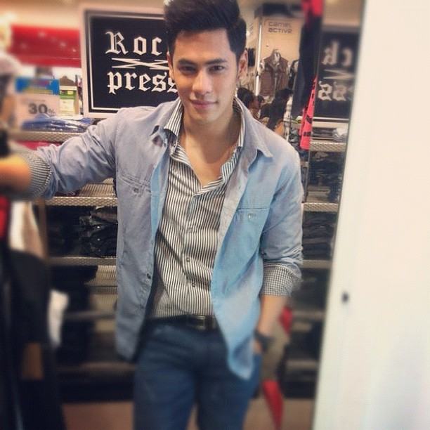 ซี ซิวัฒน์หล่ออะ!!!