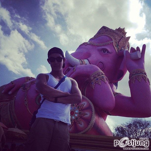 ''Tonon Wongbon''  พระเอก มนต์รักแก้บน