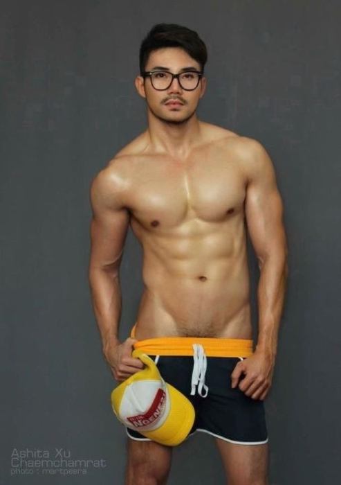 หนุุ่่มหล่อที่คุณยังชอบ