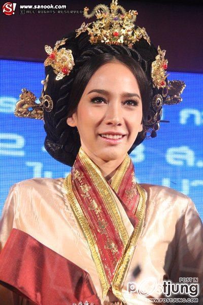 สวยเลอเลิศ @ HomeWorks Expo 2012 !!!