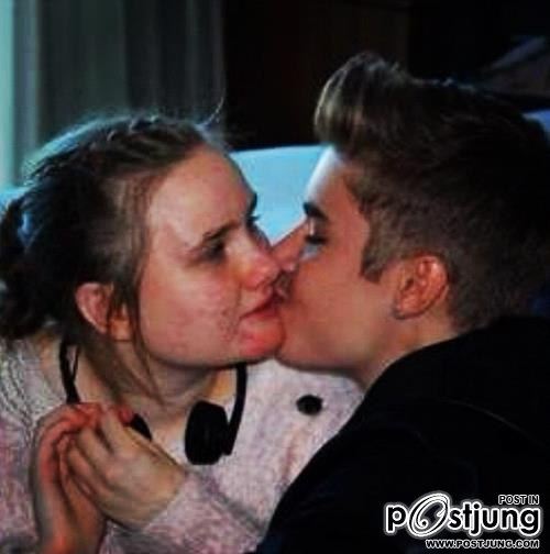 Justin ที่โรงพยาบาล Auckland ค่ะ จัสไปเยื่ยมผู้ป่วยที่โรงบาลจ้า เป็นกันเองมากเลย >< อิจฉาคนป่วยคนนี้