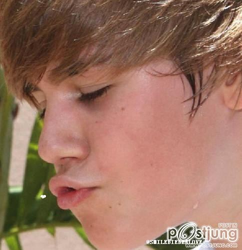 Justin ที่โรงพยาบาล Auckland ค่ะ จัสไปเยื่ยมผู้ป่วยที่โรงบาลจ้า เป็นกันเองมากเลย >< อิจฉาคนป่วยคนนี้
