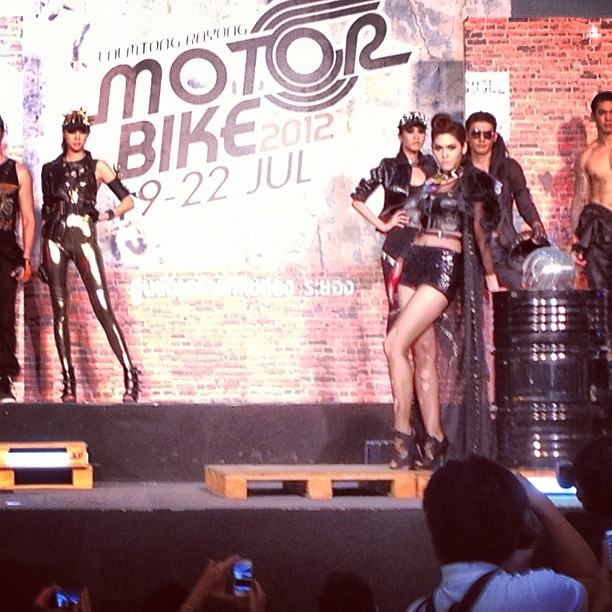 ชมพู่ อารยา ใน Instagram