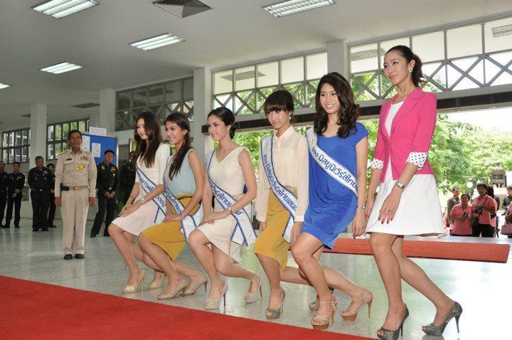 ริด้า MUT นำทีมถวายพระพรในหลวง