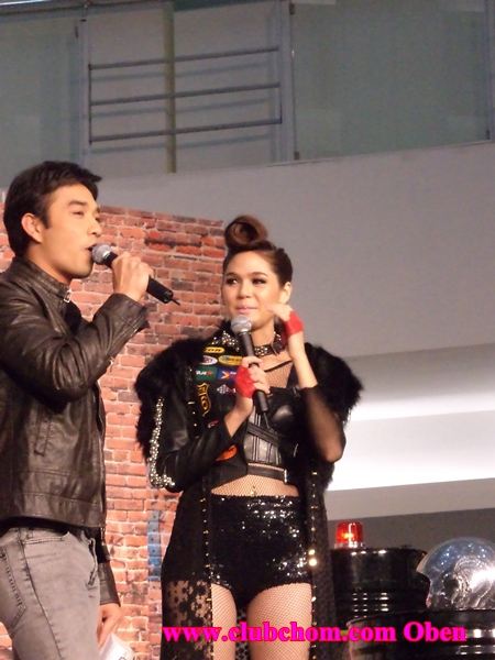ชมพู่ อารยา ในงาน Motor Bike 2012 @ ระยอง