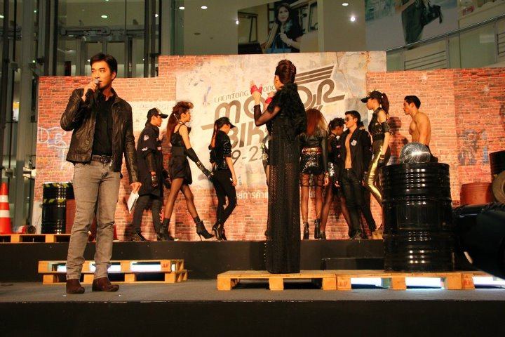 ชมพู่ อารยา ในงาน Motor Bike 2012 @ ระยอง