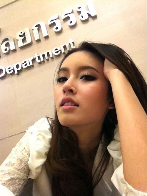 ดาราสาวสวย ประดับวงการบันเทิงไทย !