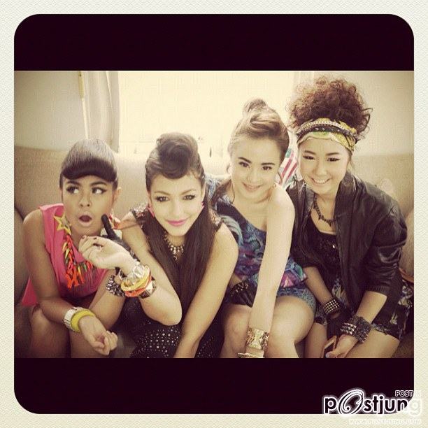 G-Junior จะน่าร๊ากกกกไปไหนเนี่ยยยย!!