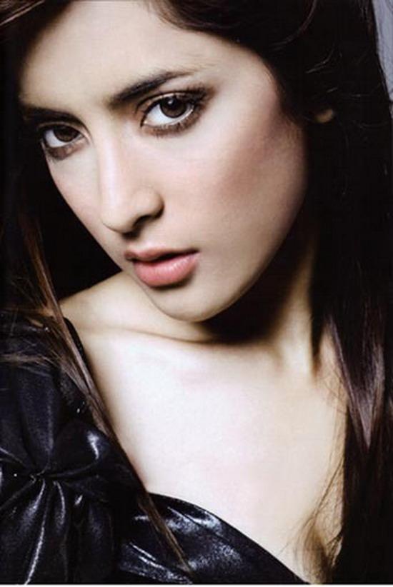 อยากให้ ใหม่ ดาวิกา ปะทะ พิ้งกี้ สาวิกา ลง สาวน้อยในตะเกียงแก้ว ภาค4