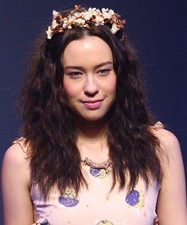 เหล่าดาราลูกครึ่งคนสวยยย คุณชอบสวยสไตล์ไหนมาแชร์กันเลย !