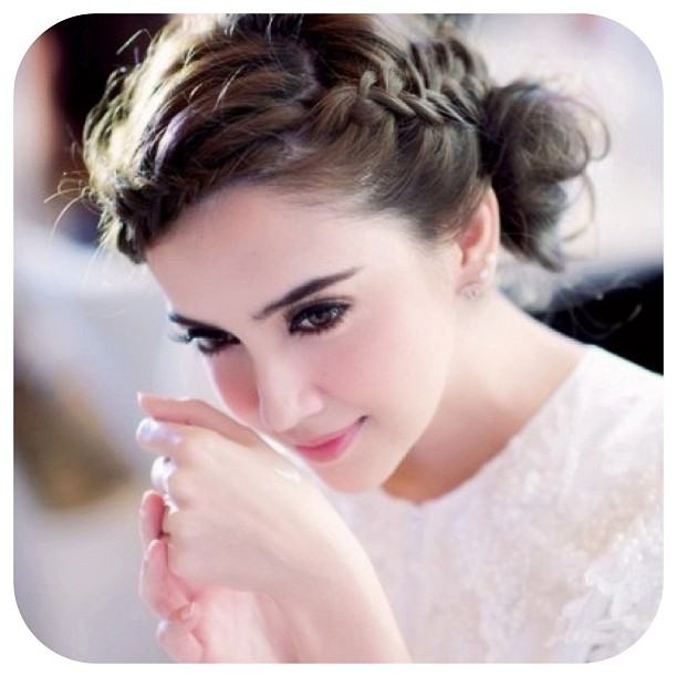 เหล่าดาราลูกครึ่งคนสวยยย คุณชอบสวยสไตล์ไหนมาแชร์กันเลย !